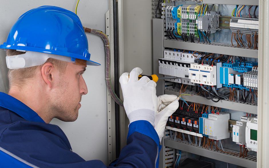 monteur électricien La Norville